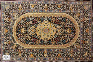高級手織りペルシャ絨毯クムシルク48047 、工房:NASIIRI、サイズ:117x78、