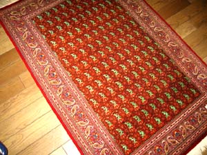 手織ペルシャセンターラグペイズリーペルシャシルク絨毯2622、サイズ:147x101 CM(フサ含まず)