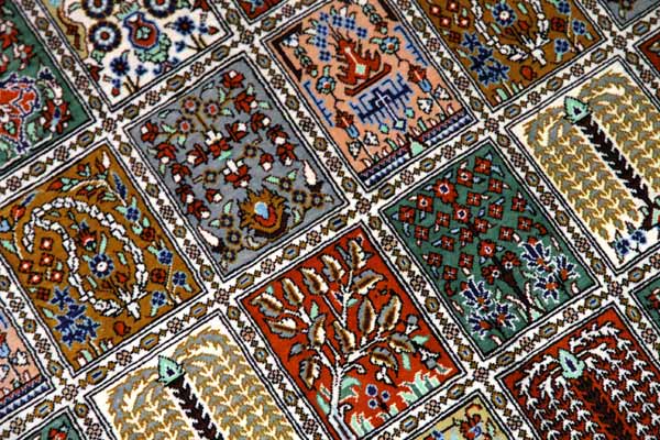 ヘシティーデザイン和風シルクペルシャ絨毯、クム産地イラン輸入49080、サイズ:150x100 CM(フサ含まず)