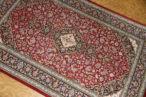 センターラグペルシャカーペット、クムシルクイラン輸入48076、サイズ:148x97cm(フサ含まず)