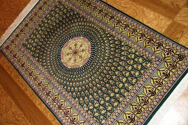 インテリアマットシルク、輸入玄関マットのシルククムペルシャ絨毯49053、サイズ:122x78cm