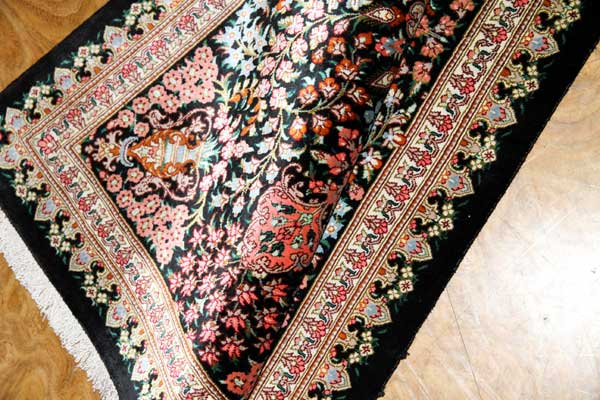 高級玄関マットペルシャ絨毯クムシルク100%メダリオンデザイン 49043 サイズ:91x58 CM