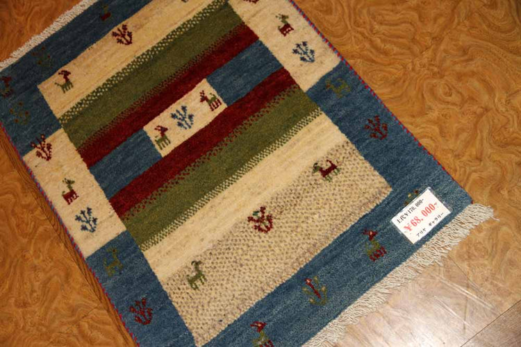 代表的なギャッベ模様、コルデスタンの高品質ギャッベ197210、サイズ:86x65cm(フサ含まず)