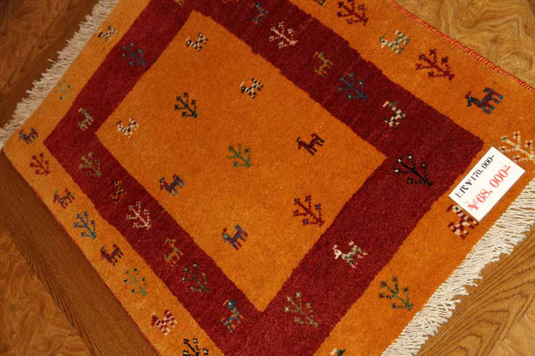リズバフトギャッベ高品質コルデスタンギャッベマットイラン製26217、サイズ:88x64cm(フサ含まず、