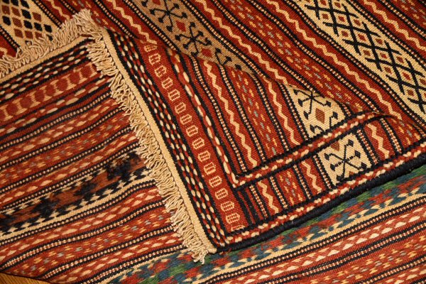 イラン直輸入カラートキリムのソファー前4438、サイズ:200x140 cm(フサ含まず)