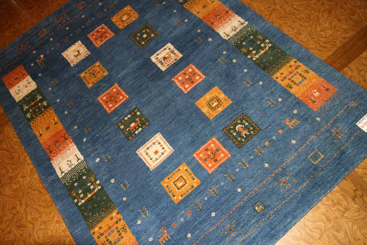 手織りペルシャギャッベのスカイーブルーラグ1700001、オリジナルギャッベ、サイズ:192x148 CM (フサ含まず)