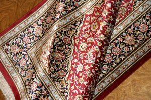 センターラグペルシャカーペット、クムシルクイラン輸入48076、サイズ:148x97cm(フサ含まず)