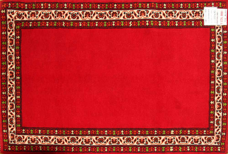 赤い色のトルケマン手織りペルシャ絨毯無地58556、サイズ:113x82cm(フサ含まず)