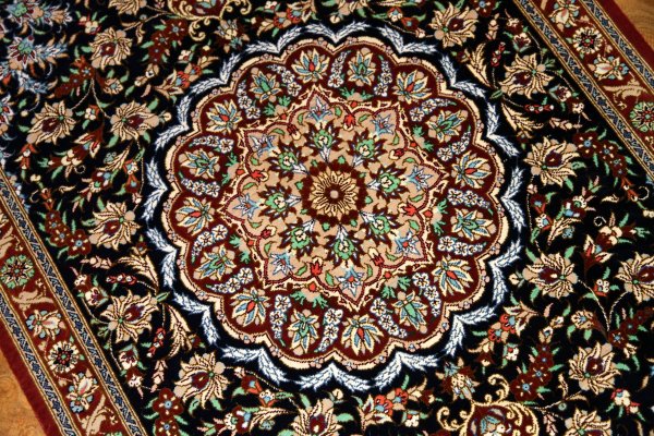 オリエンタルデザイン、玄関マットシルク手織り高級絨毯48001サイズ: 95x69 CM