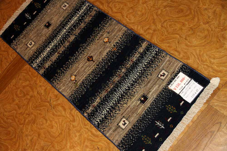 最高級ギャッベコルデスタン産地のメリノウールギャッベ58474、サイズ:115x47cm(フサ含まず)