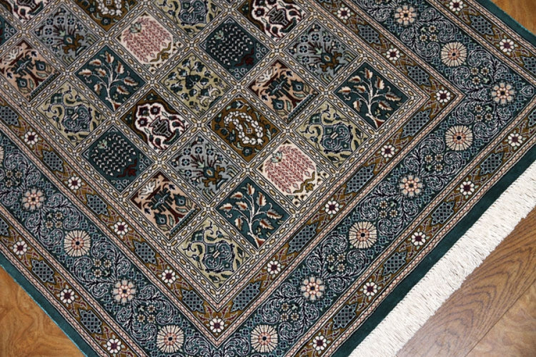 グリーン色のヘシティーデザイン絹玄関マットのペルシャ絨毯56068、サイズ:121x78cm(フサ含まず)