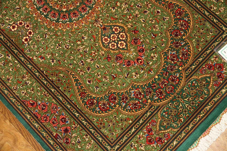 高級手作りペルシャ絨毯クムシルクグリーン57008、green carpet silk、サイズ:121x76 CM