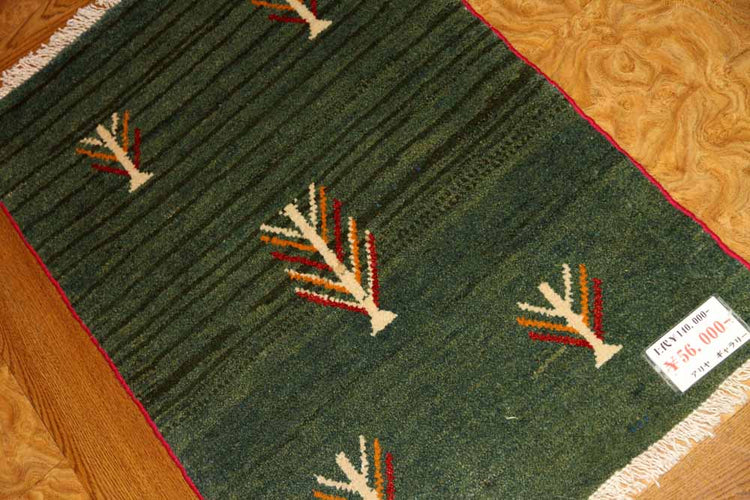 とてもシンプルデザインでおしゃれなギャッベの玄関マット26778、サイズ:90x60cm(フサ含まず)