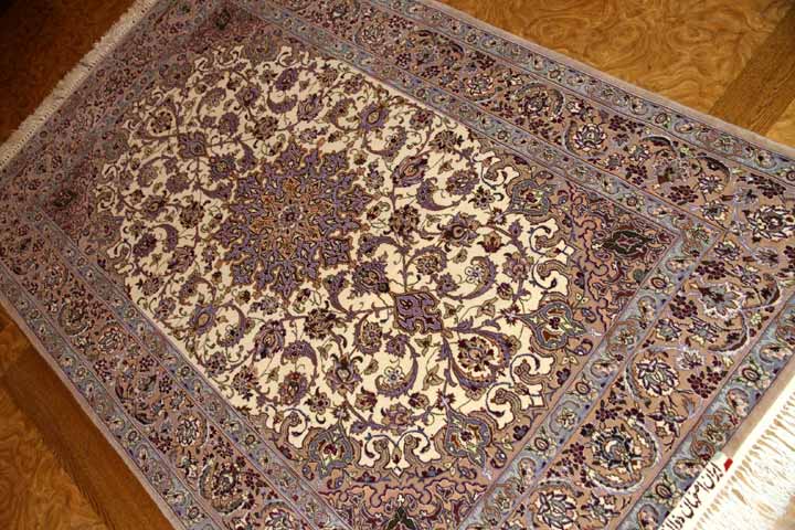 Isfahan persian carpetイスファハンラグ50138、サイズ:174x108cm(フサ含まず)