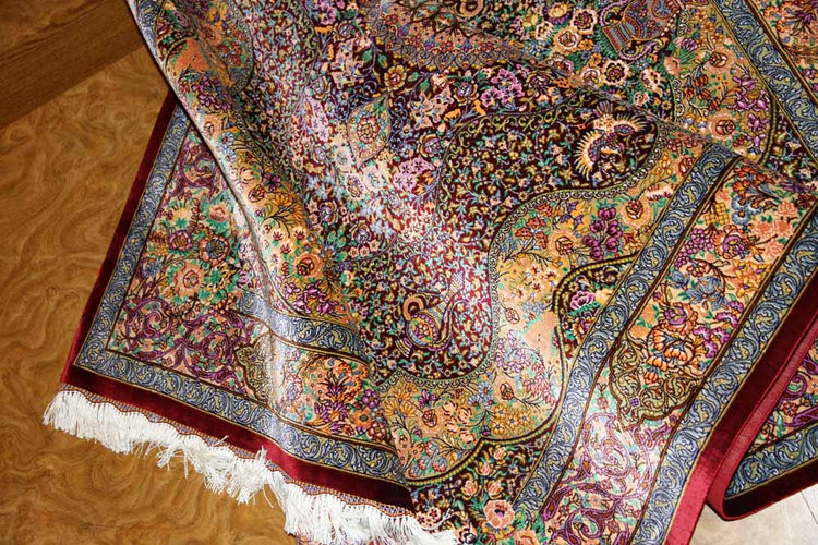 有名工房のジャムシディーセンターラグ、ペルシャ絨毯クム60027、サイズ:148x97 CM (フサ含まず)