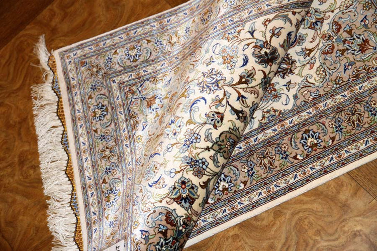カシャーンシルク伝統的なペルシャ絨毯色彩57002、サイズ: 89x60cm