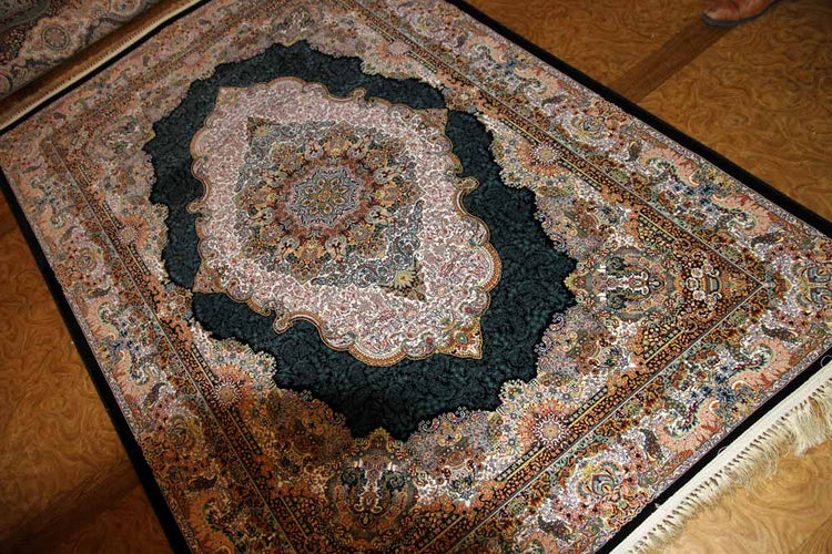 最高級機械織りペルシャカーペットメダリオン紺色990078E,サイズ:225x150 CM (フサを含まず)