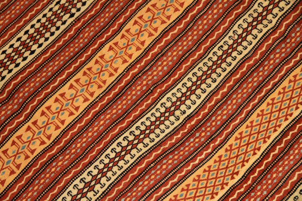 シンプルキリムのカラート産地手織りウール4437,サイズ:205x148cm(フサ含まず)