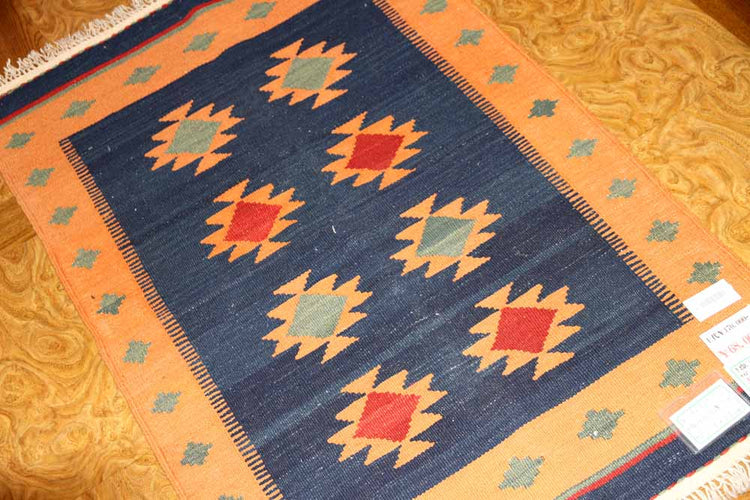 キリムの玄関マットイラン輸入ブルー色46515、サイズ:128x83cm(フサ含まず)