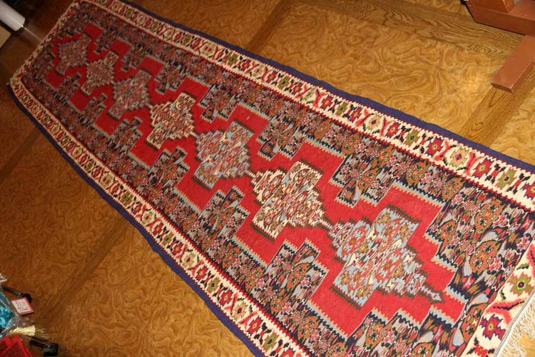 廊下敷き赤いセネキリムイラン輸入235000、サイズ:300x80cm(フサ含まず)