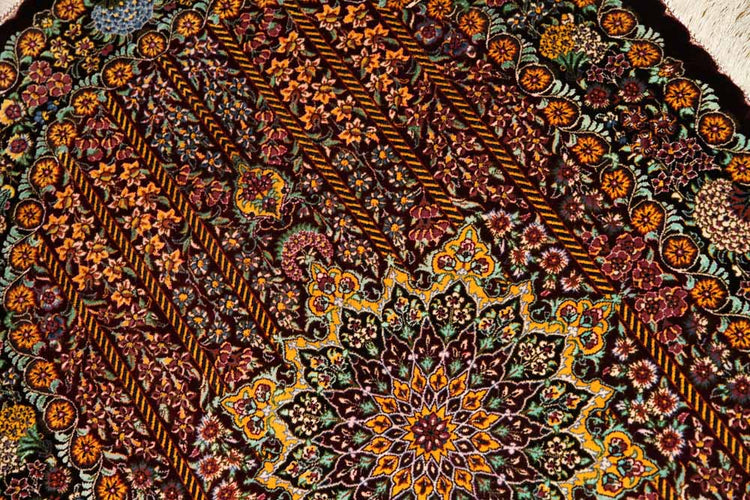 楕円形シルク手織りペルシャ絨毯、クム産モハラマトデザイン60031、サイズ:119x76 CM