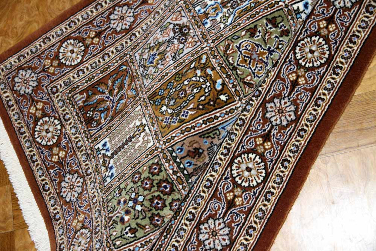 イラン製ペルシャ絨毯手織りセンターラグクムウールA167000、サイズ:150x104CM (フサを含まず)