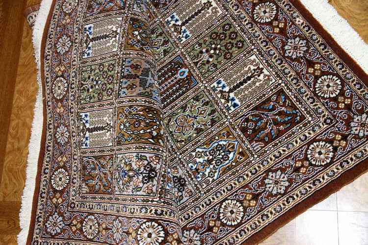 イラン製ペルシャ絨毯手織りセンターラグクムウールA167000、サイズ:150x104CM (フサを含まず)