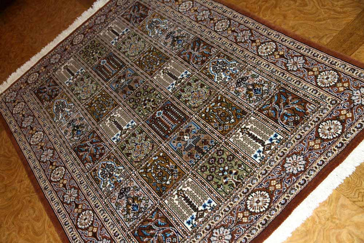 イラン製ペルシャ絨毯手織りセンターラグクムウールA167000、サイズ:150x104CM (フサを含まず)