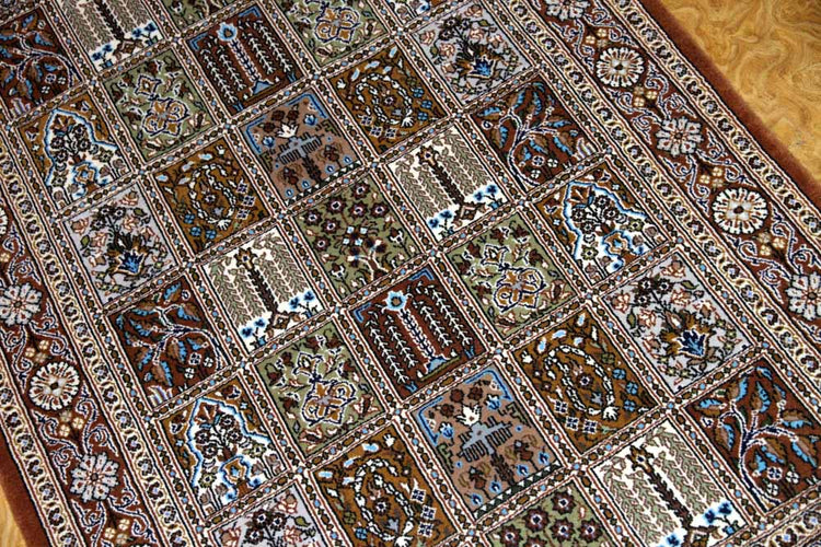 イラン製ペルシャ絨毯手織りセンターラグクムウールA167000、サイズ:150x104CM (フサを含まず)