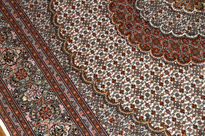 じゅうたんイラン直輸入の手織りペルシャラグ50154、サイズ:205x151cm(フサ含まず)