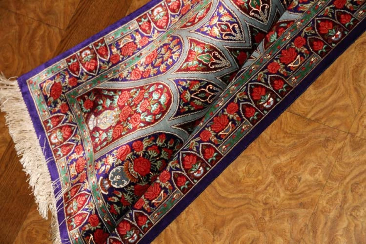 珍しいデザインの玄関マットシルクペルシャ絨毯56042、工房:RAHIMI、サイズ: 91x60 CM