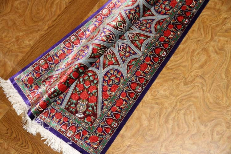 珍しいデザインの玄関マットシルクペルシャ絨毯56042、工房:RAHIMI、サイズ: 91x60 CM