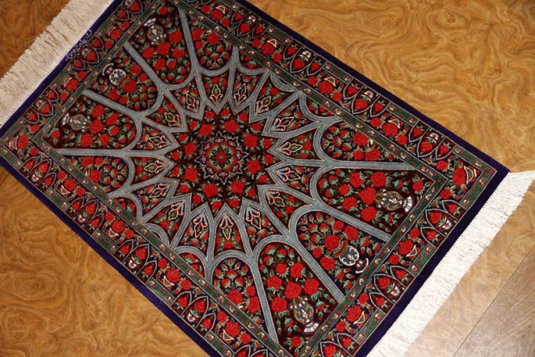 珍しいデザインの玄関マットシルクペルシャ絨毯56042、工房:RAHIMI、サイズ: 91x60 CM