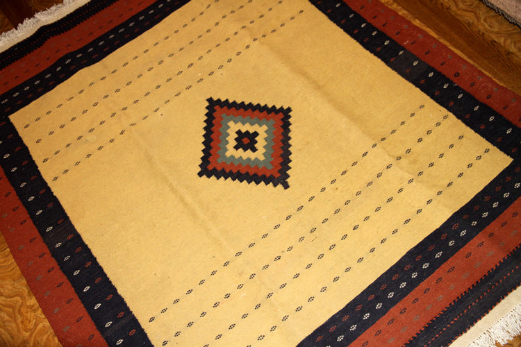 インテリアイランキリムのソフレラグ12019,サイズ:160x130cm(フサ含まず)