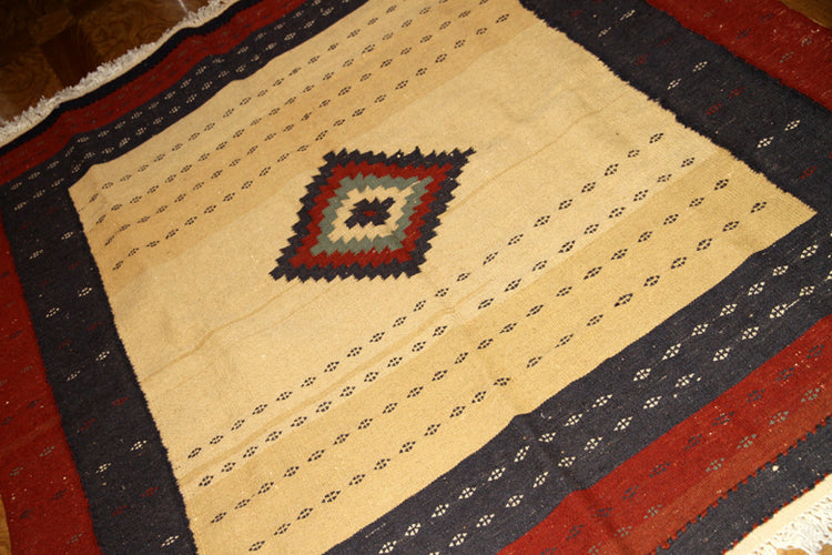 正方形ソフレキリムのおしゃれインテリア12013,サイズ:152x138cm(フサ含まず)