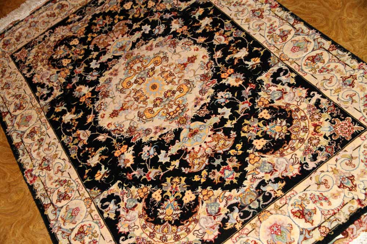 手織りペルシャ絨毯トップクオリティータブリーズセンターラグA163000、サイズ:147x101 CM(フサ含まず)