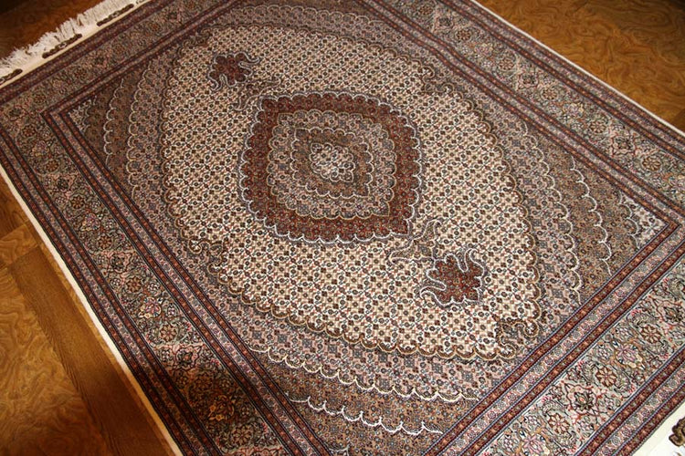 イラン輸入高級手織りペルシャタブリーズマヒ57056、KAMALOLMOLK工房、サイズ:208x154cm(フサ含まず)
