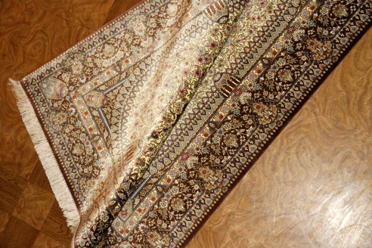 渋い色合いのシルク玄関マット手織りペルシャ絨毯56056、茶色いシルク絨毯 、サイズ:117x78