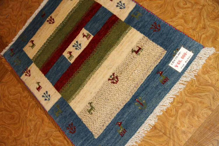代表的なギャッベ模様、コルデスタンの高品質ギャッベ197210、サイズ：86x65ｃｍ（フサ含まず）