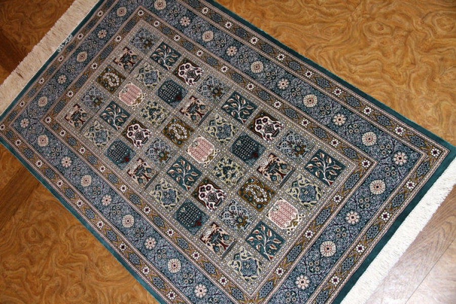 グリーン色のヘシティーデザイン絹玄関マットのペルシャ絨毯56068、サイズ：121x78ｃｍ（フサ含まず）