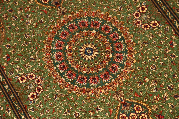高級手作りペルシャ絨毯クムシルクグリーン57008、green carpet silk、サイズ：121x76 CM