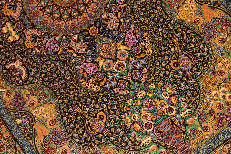 有名工房のジャムシディーセンターラグ、ペルシャ絨毯クム60027、サイズ：148x97 CM (フサ含まず)