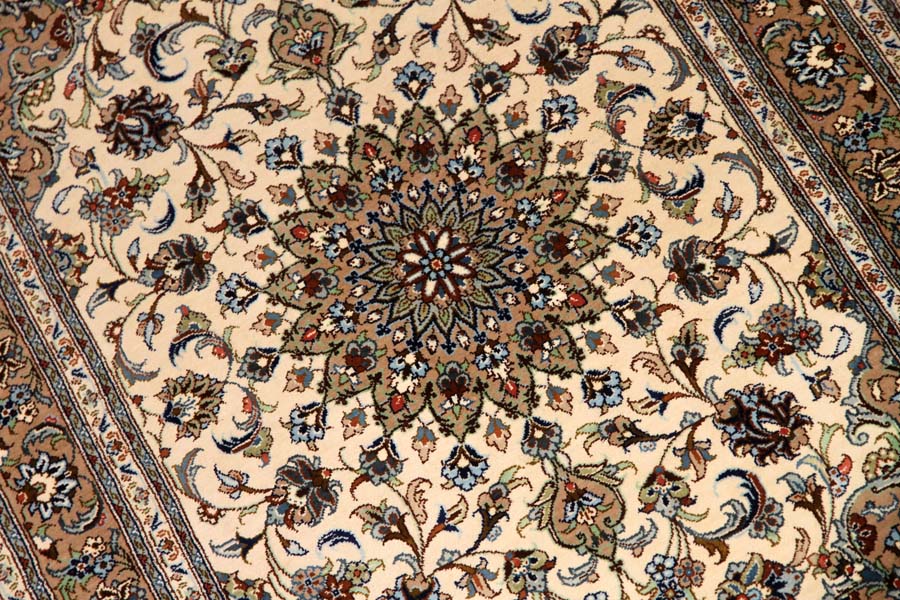 カシャーンシルク伝統的なペルシャ絨毯色彩57002、サイズ： 89x60ｃｍ