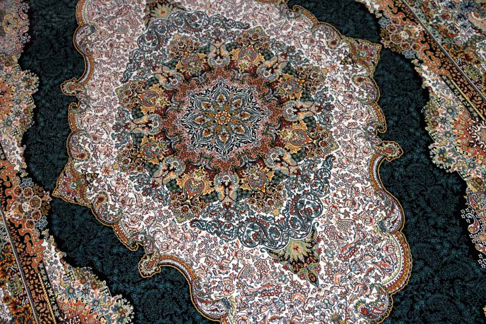 最高級機械織りペルシャカーペットメダリオン紺色990078E,サイズ：225x150 CM （フサを含まず）