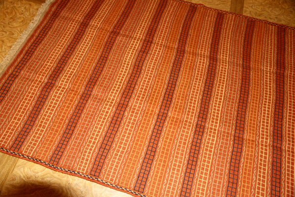 ペルシャンキリムのカラート産地ラグサイズ23803,サイズ：202x150ｃｍ（フサ含まず）