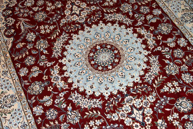 手織りイラン製リビングラグ、ペルシャ絨毯ナイン赤色21151、サイズ：234ｘ145 cm