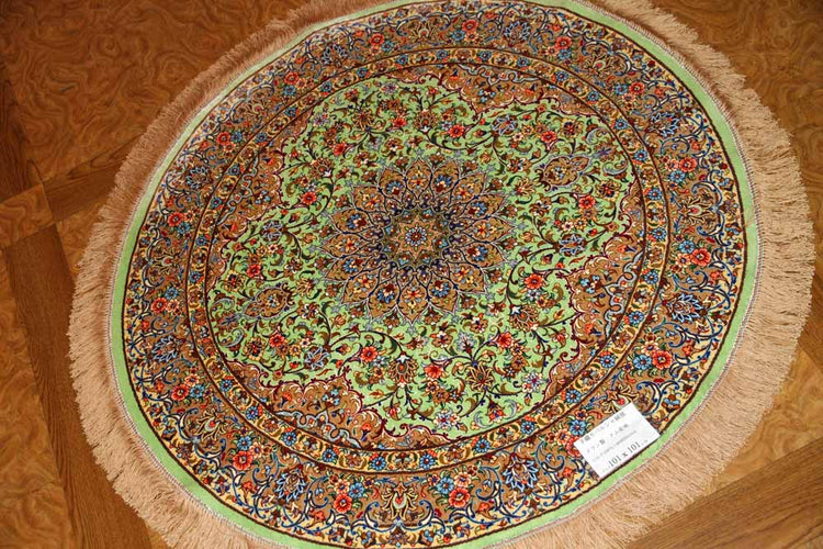 ペルシャ絨毯の丸、シルク手織りクム産地2456261、サイズ： 101ｘ101ｃｍ