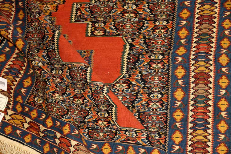 高級ペルシャキリムのセネ産地センターラグ84000,サイズ：150ｘ120ｃｍ（フサ含まず）