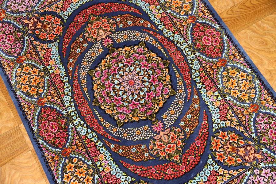 スーパークオリティーシルク手織りペルシャ絨毯57011、サイズ：120x80 CM