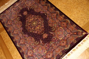 クムシルクセンターラグ150x100